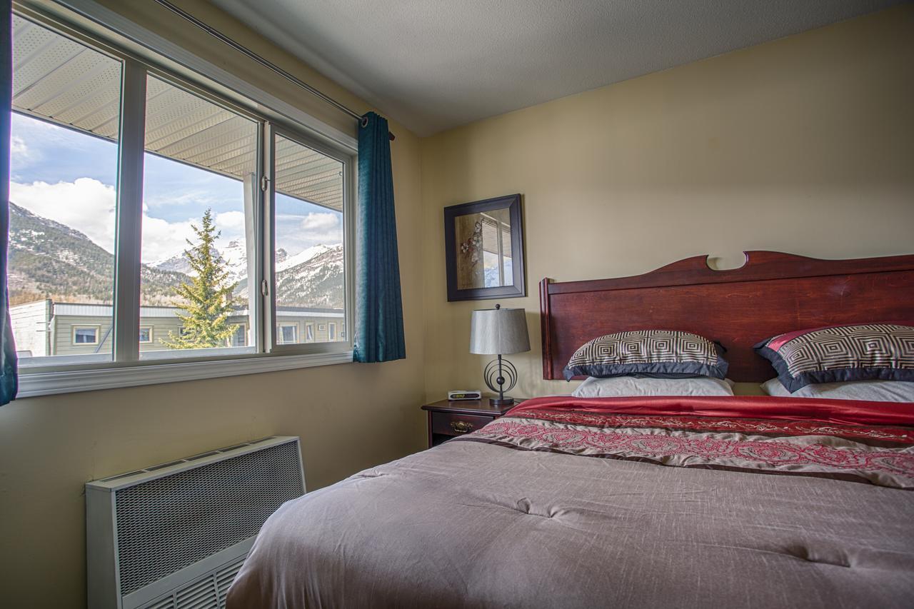 Powder Mountain Lodge Fernie Bagian luar foto